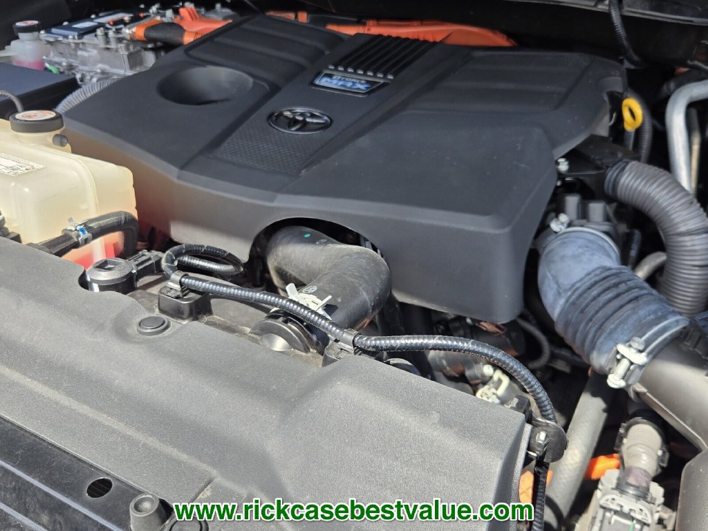 Used 2023 Toyota Sequoia Capstone AWD/4WD image 20