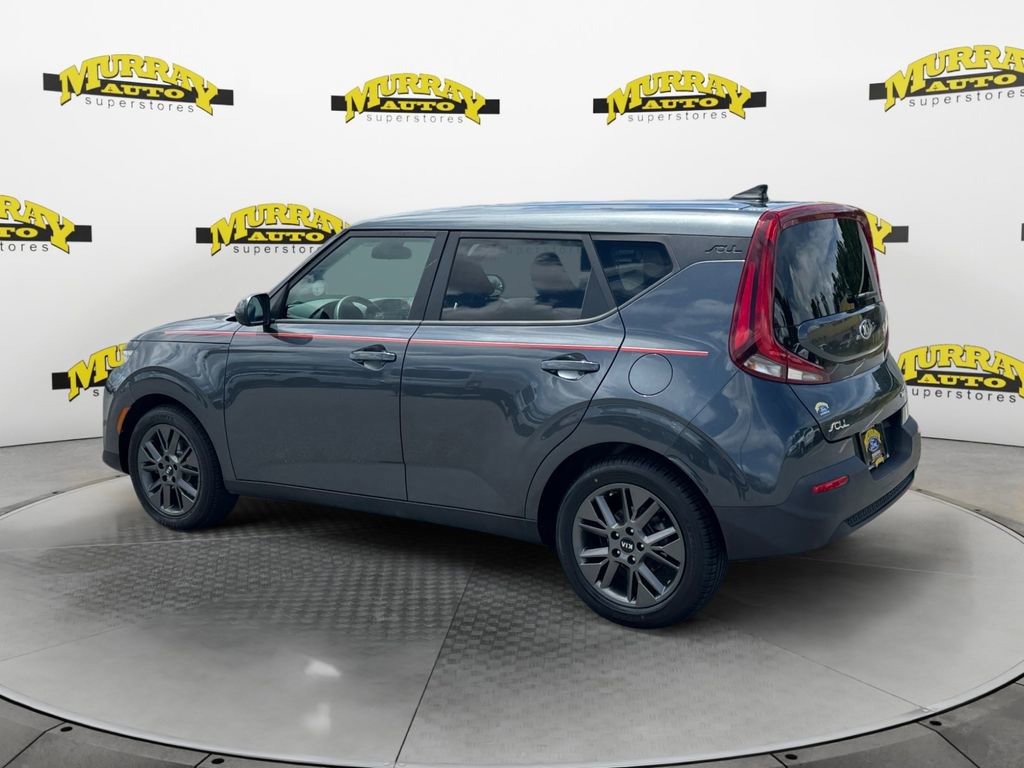 Used 2021 Kia Soul S FWD image 3