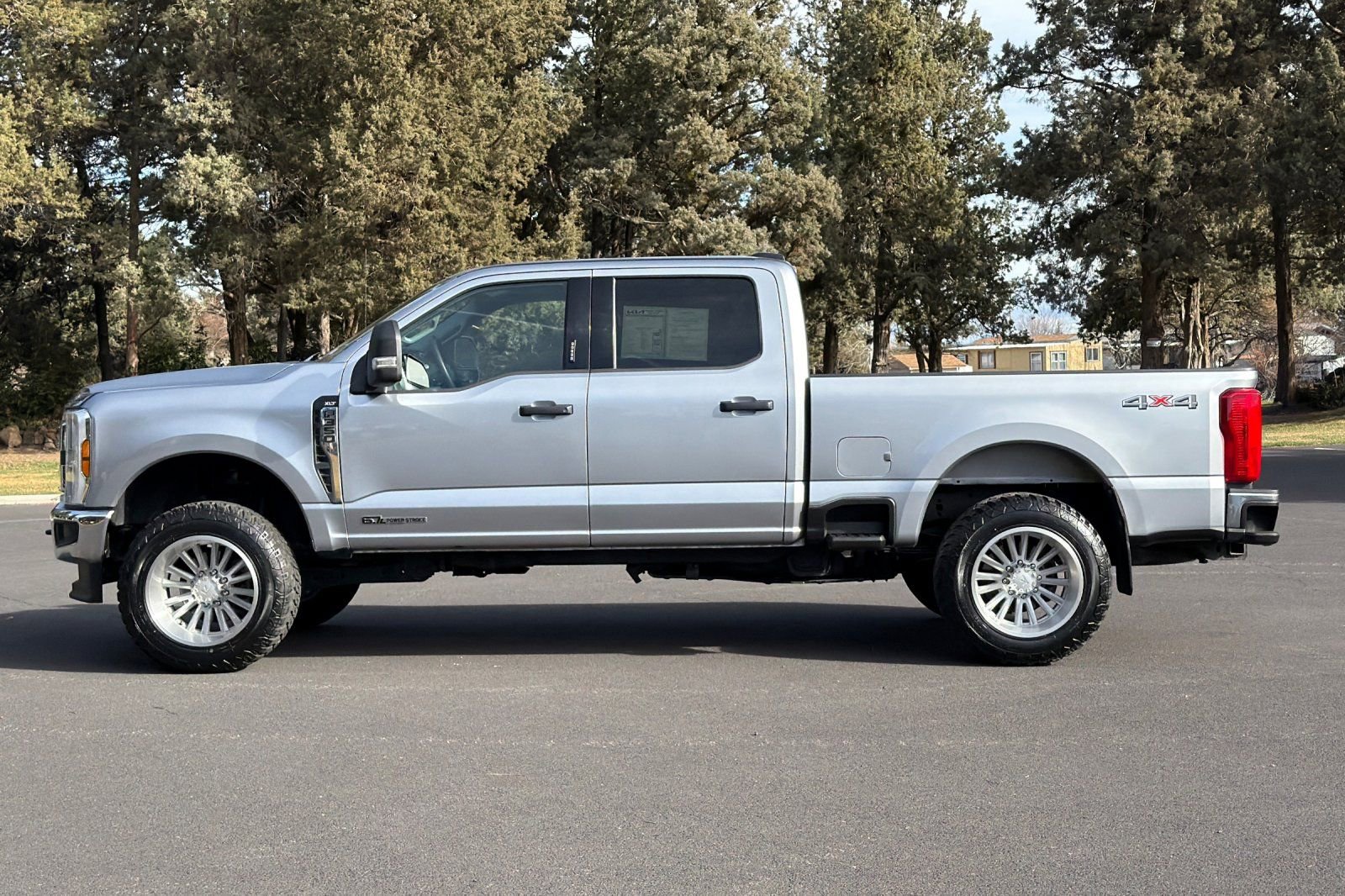 Used 2024 Ford F350 XLT image 7