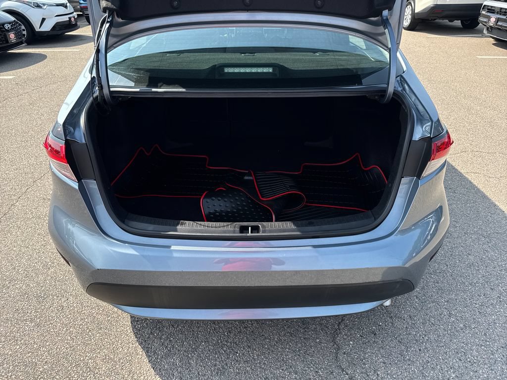 Used 2020 Toyota Corolla LE FWD image 36