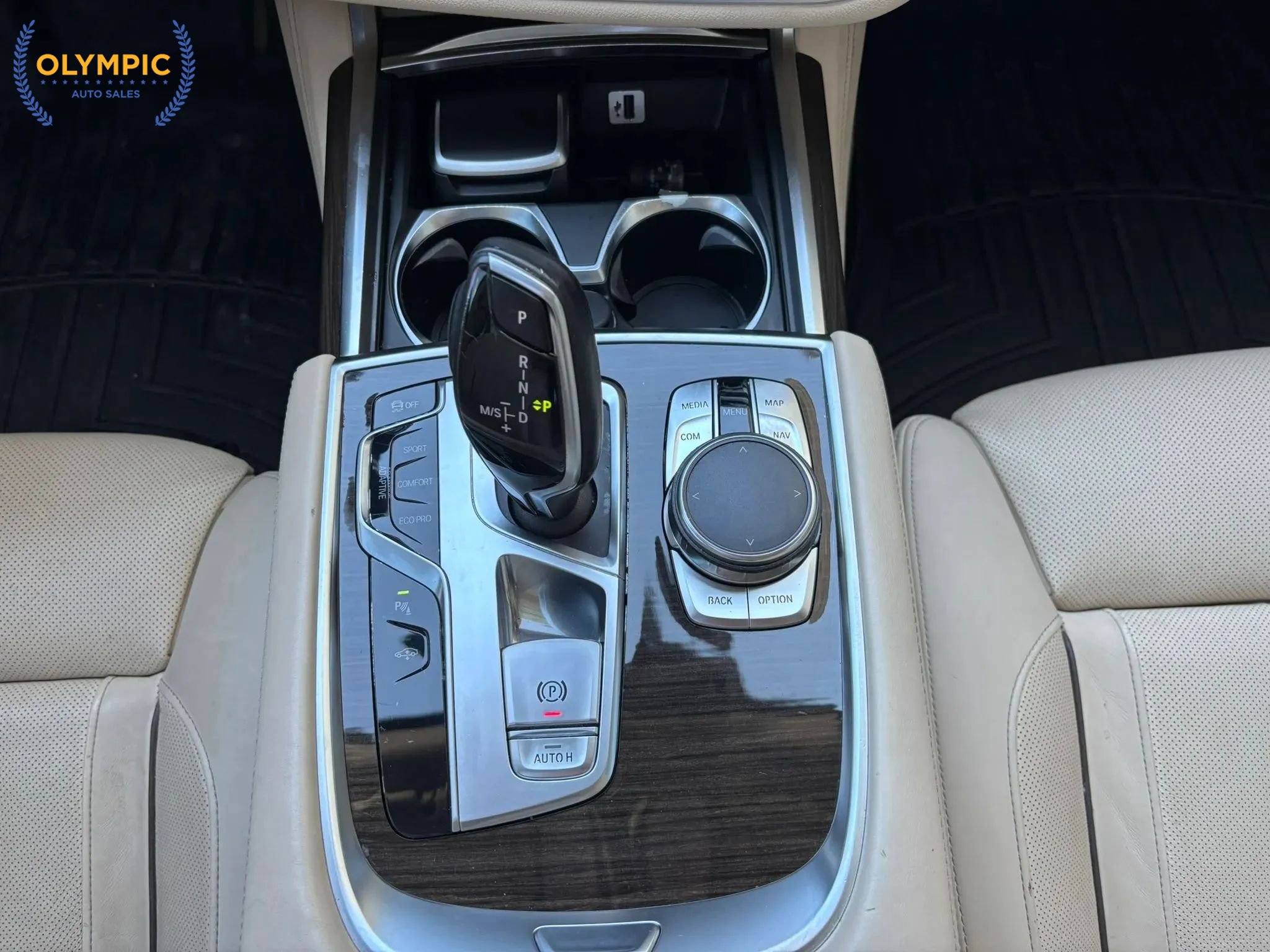 Used 2016 BMW 740i w/ Executive Package 2 RWD image 33
