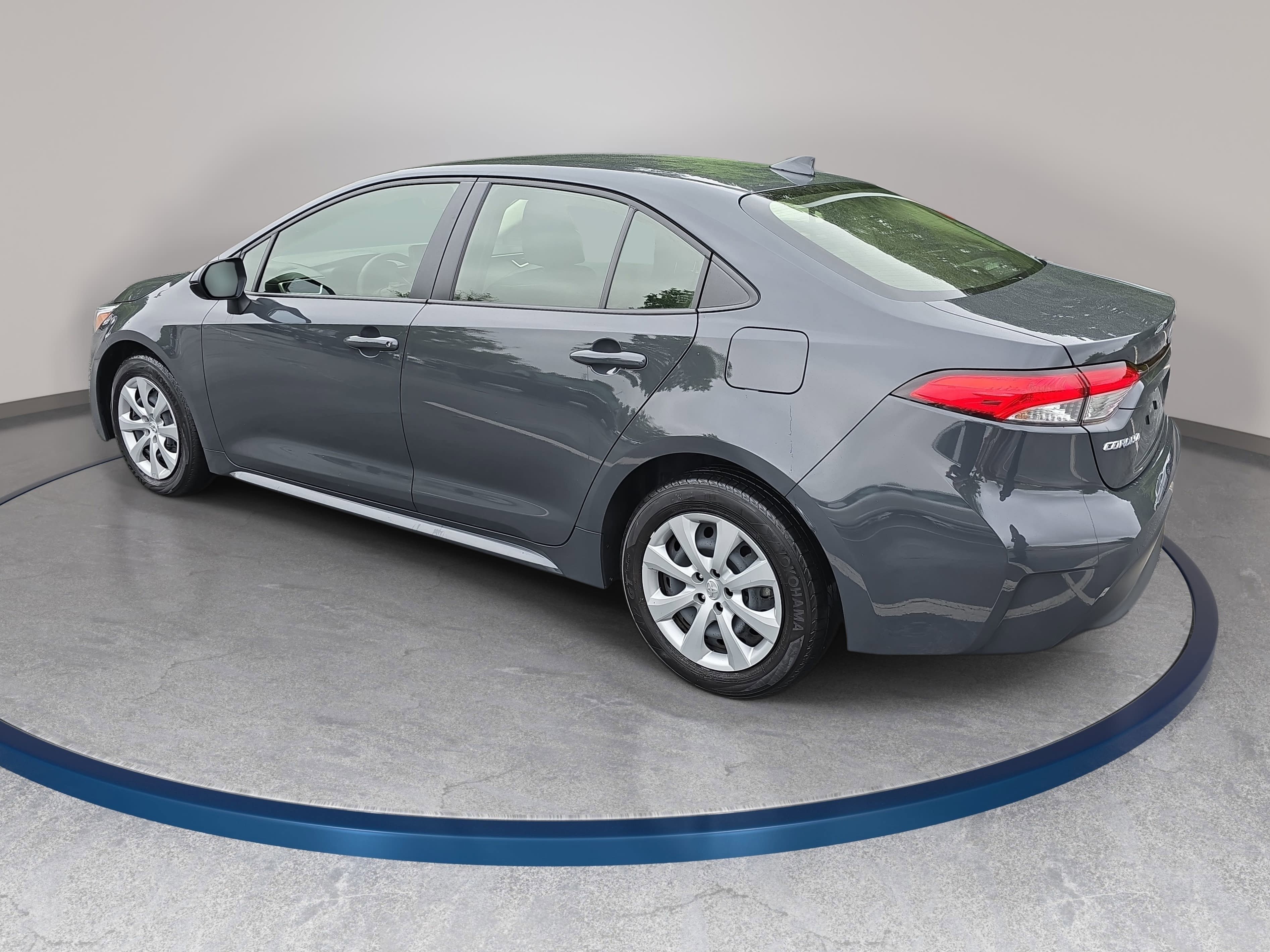 Used 2024 Toyota Corolla LE FWD image 7