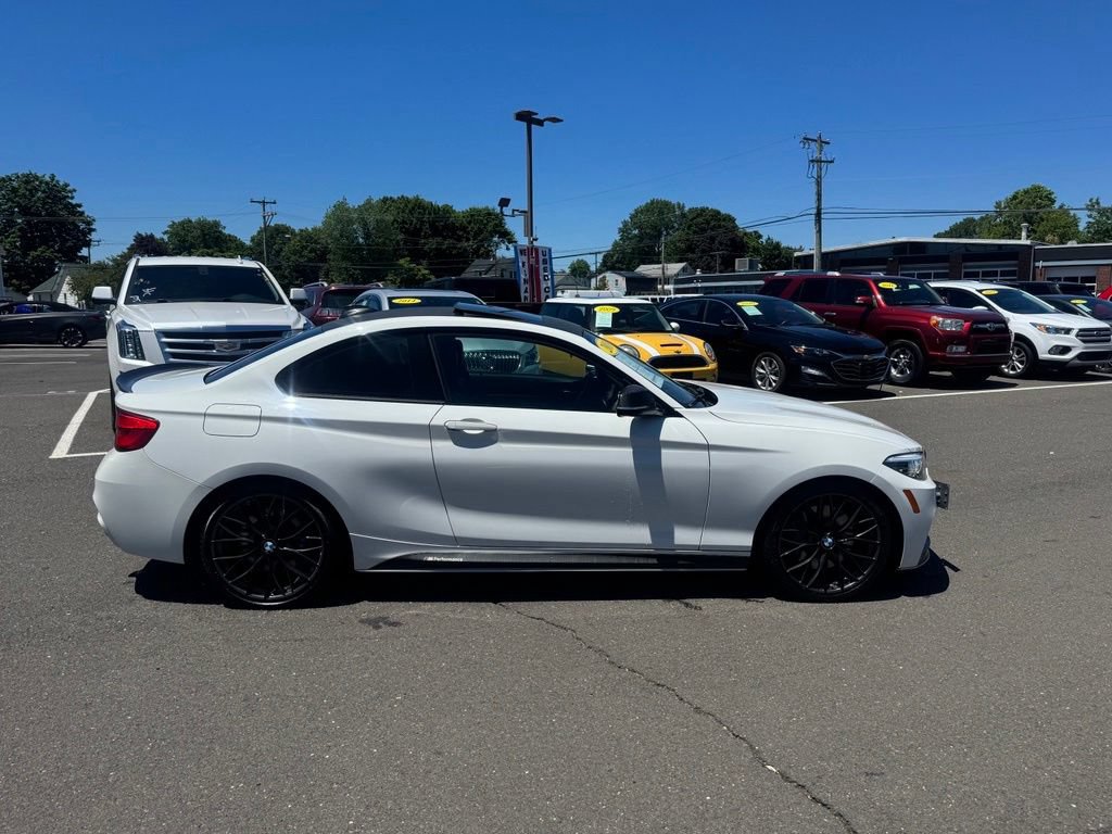 Used 2018 BMW M240i Coupe RWD image 4