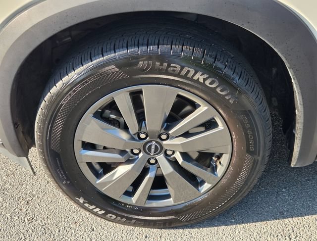 Used 2025 Nissan Pathfinder SV FWD image 20