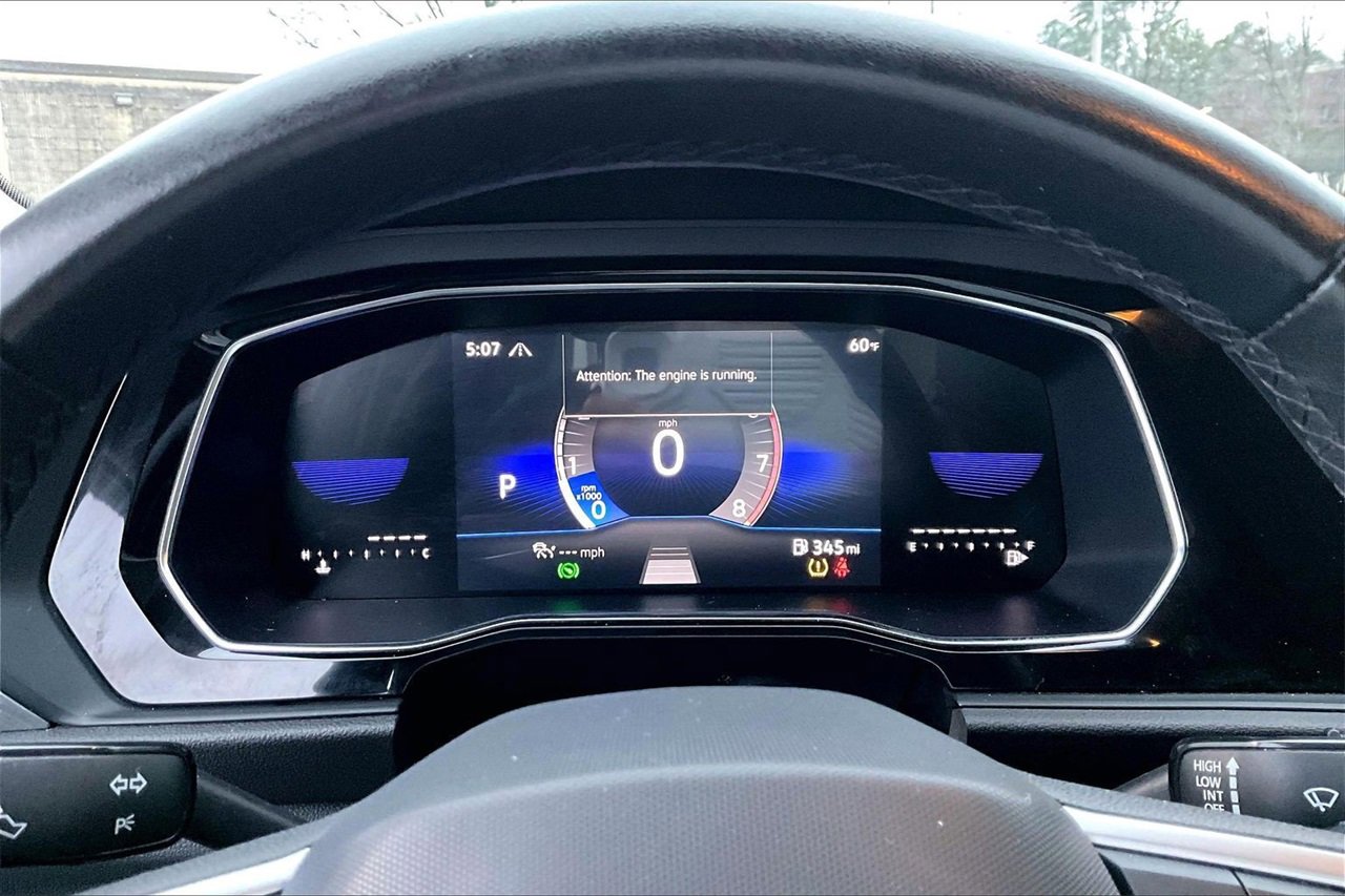 Used 2024 Volkswagen Jetta SE image 10