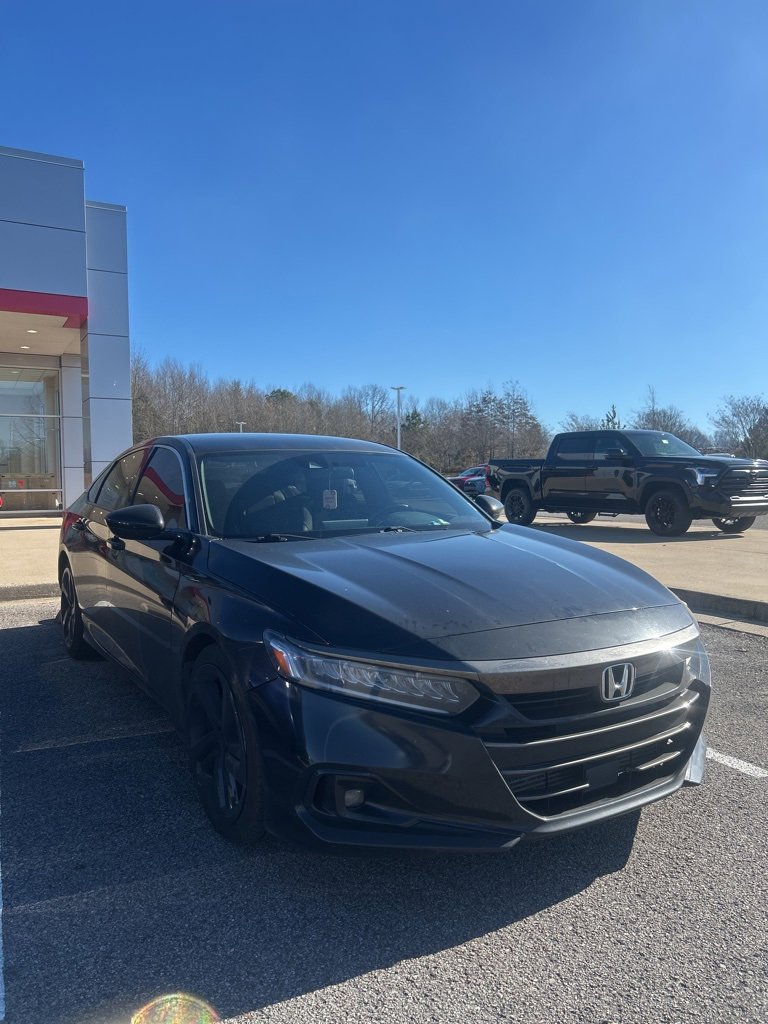 Used 2022 Honda Accord Sport image 3