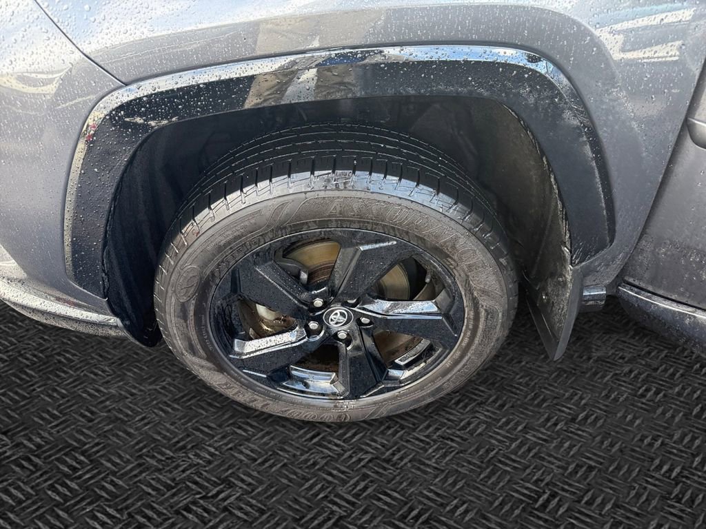 Used 2020 Toyota RAV4 XSE image 10