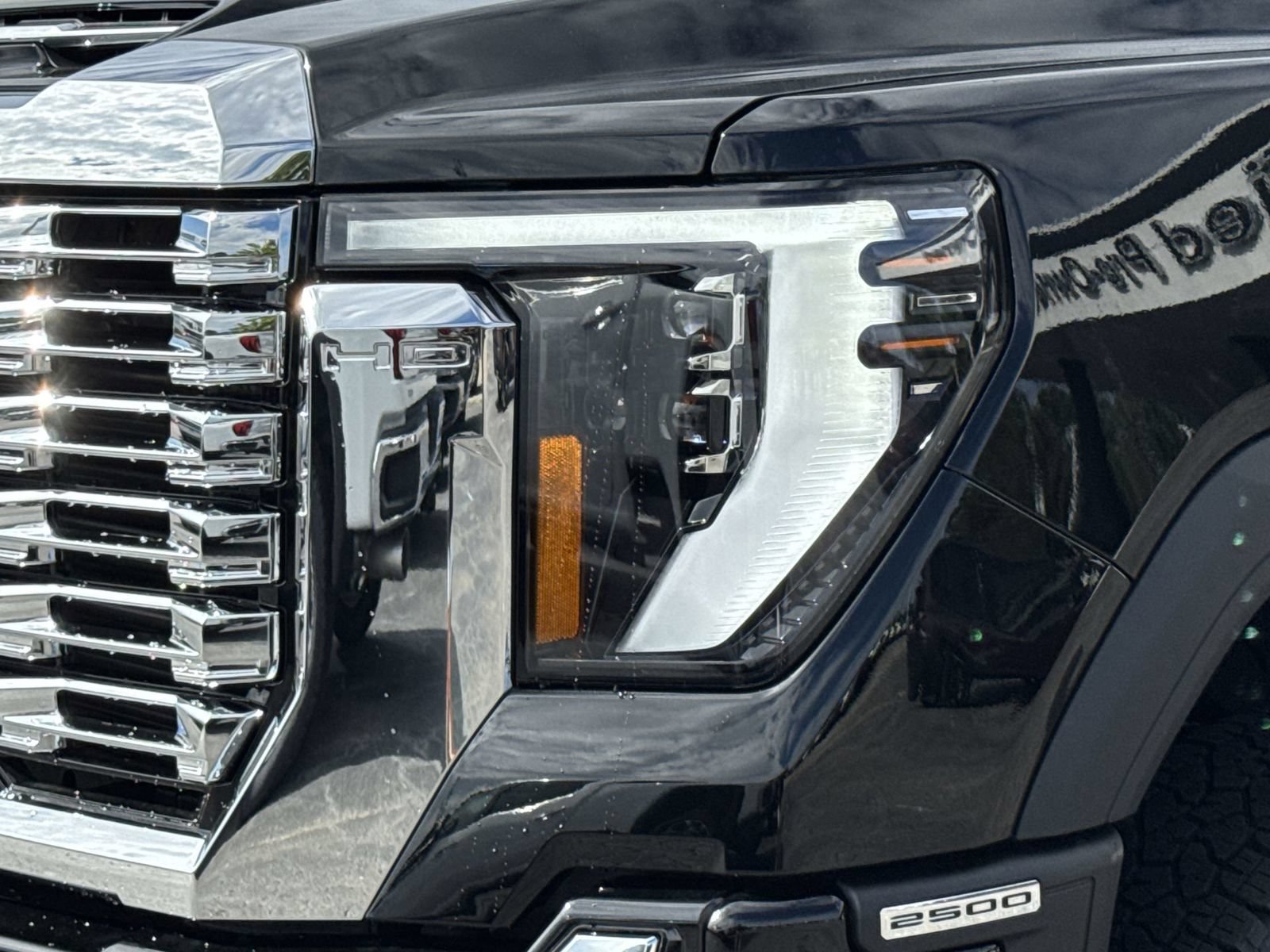 Used 2026 GMC Sierra 2500 Denali w/ Technology Package AWD/4WD image 6