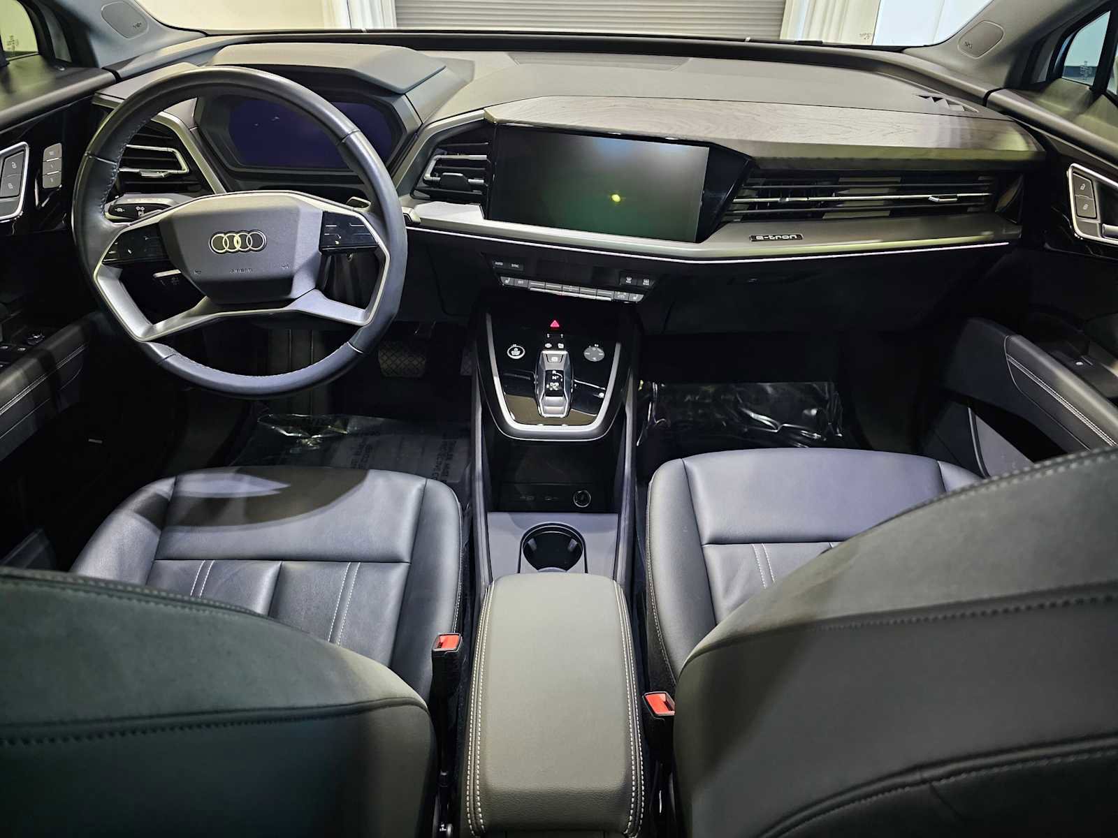 Used 2024 Audi Q4 e-tron Premium Plus image 19