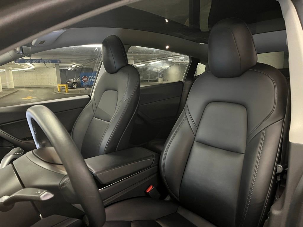 Used 2021 Tesla Model Y Long Range image 17