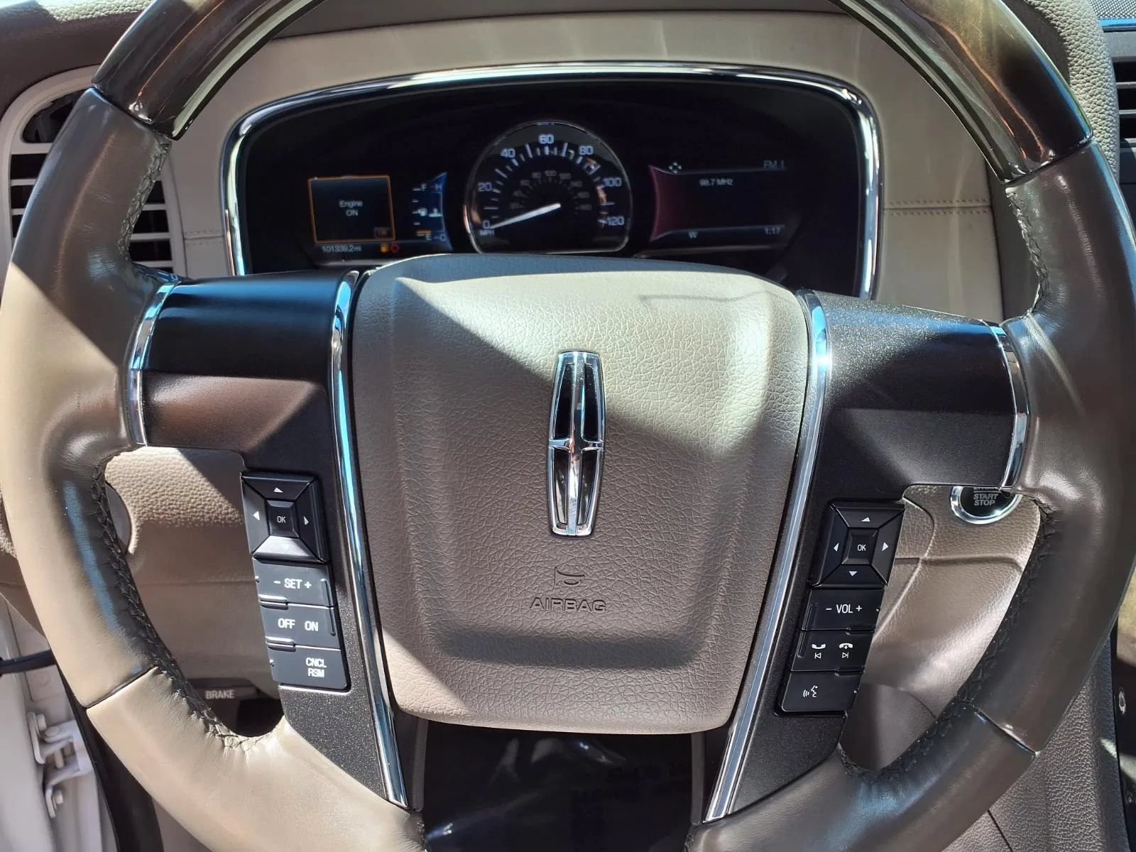 Used 2015 Lincoln Navigator 2WD image 12