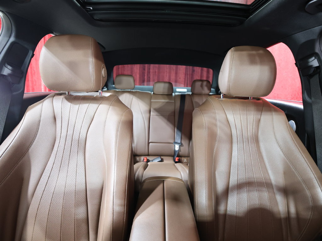 Used 2019 Mercedes-Benz E 300 image 27