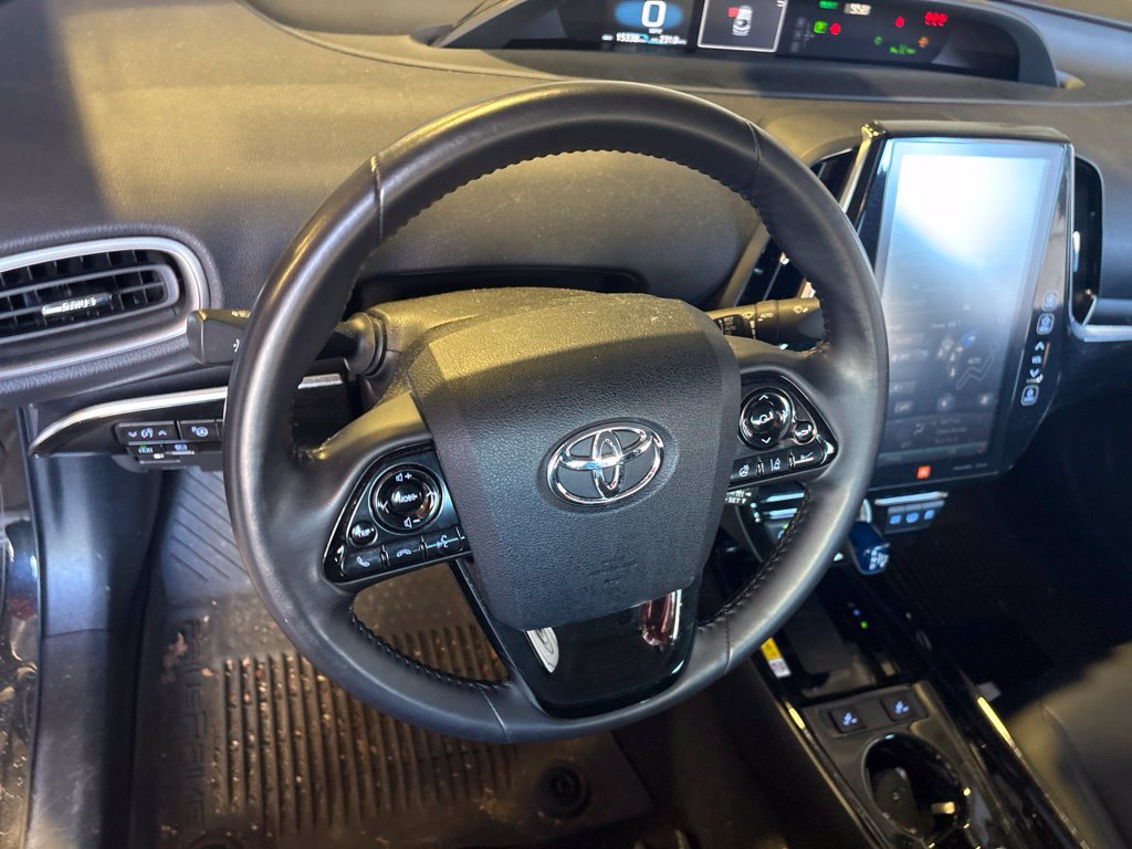 Used 2022 Toyota Prius Prime Limited FWD image 11