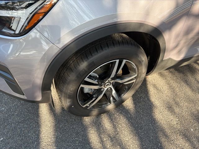 New 2026 Volvo XC40 B5 Core w/ Protection Package Premier image 9