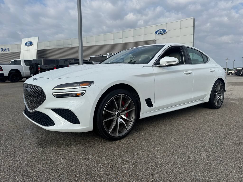Used 2025 Genesis G70 2.5T RWD image 2