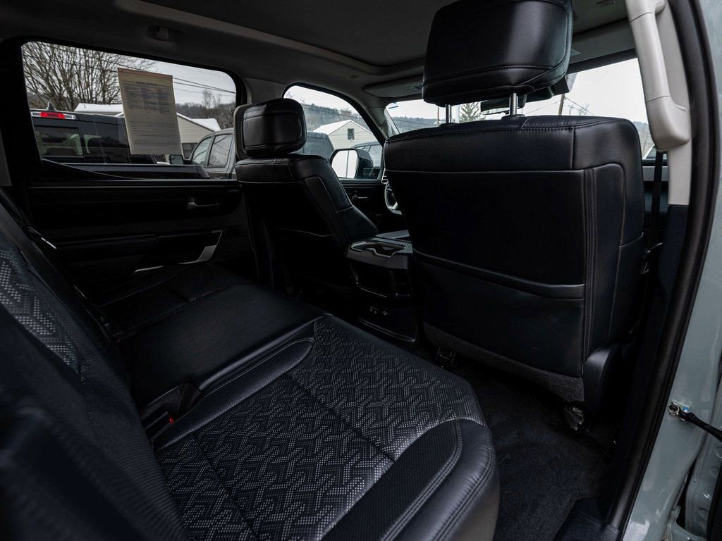 Used 2024 Toyota Tundra Limited AWD/4WD image 28