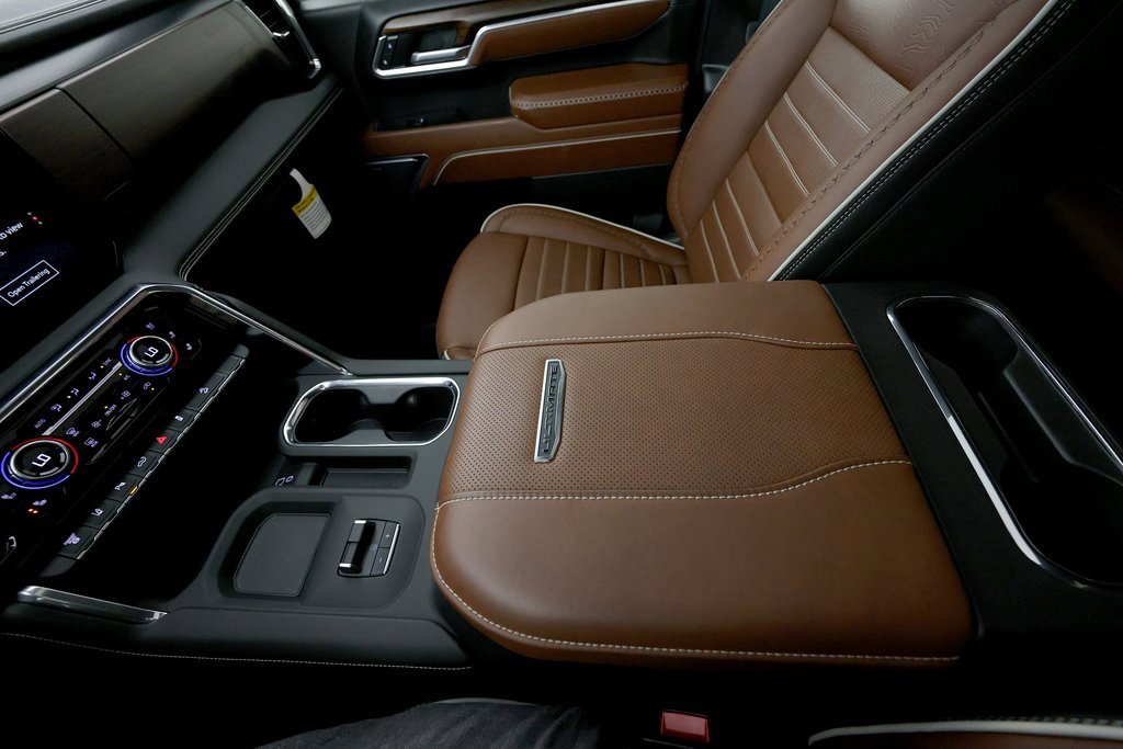 Used 2025 GMC Sierra 2500 Denali Ultimate image 38