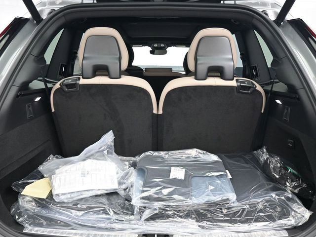 New 2026 Volvo XC90 B6 Plus w/ Protection Package Premier image 10