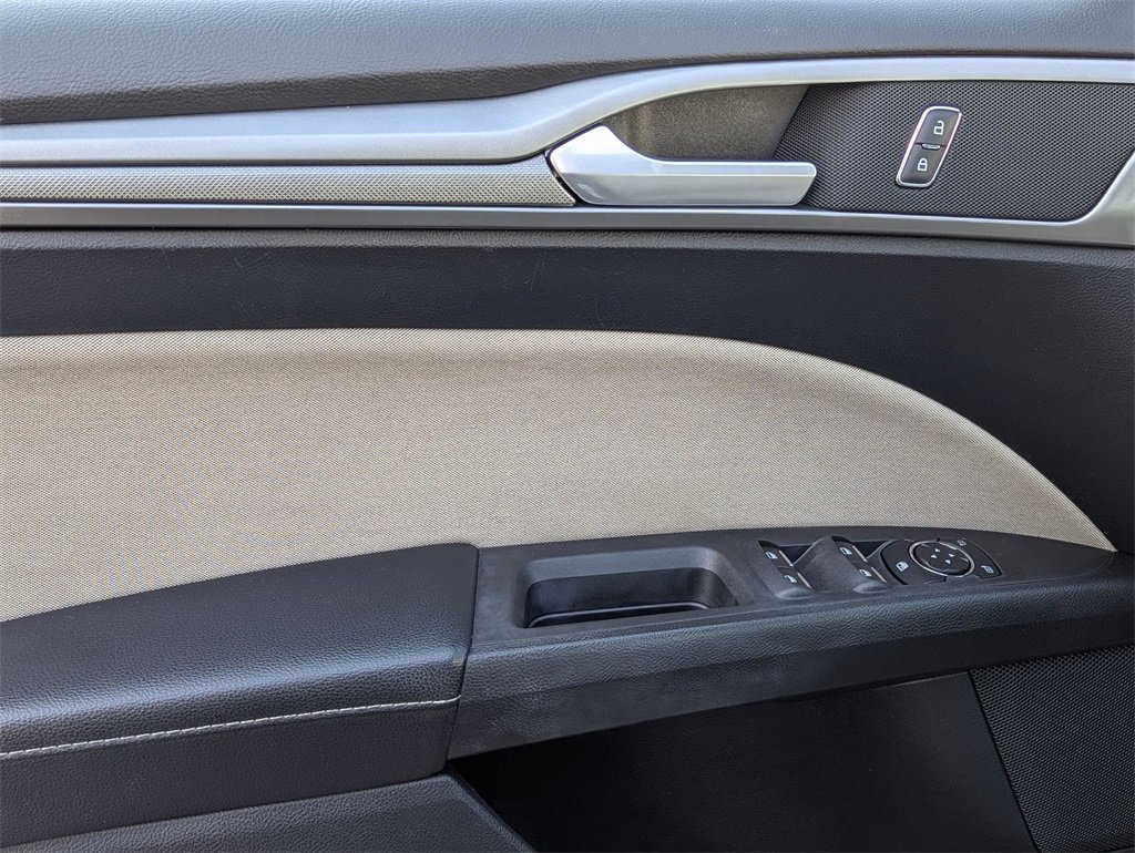 Used 2019 Ford Fusion S image 12