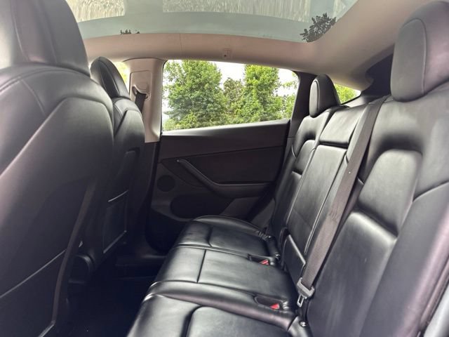 Used 2022 Tesla Model Y Long Range AWD/4WD image 15