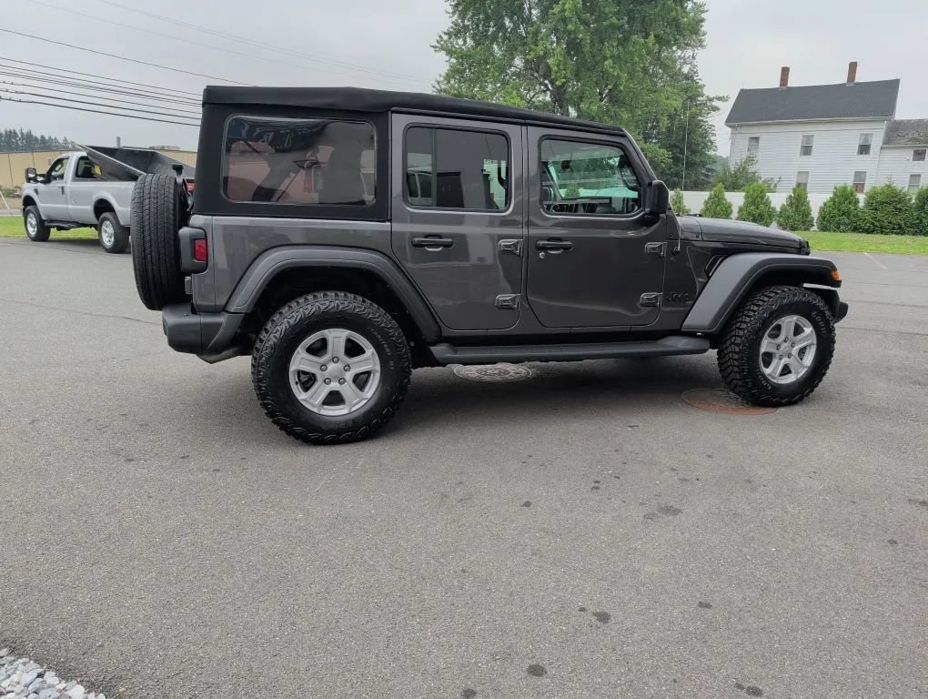 Used 2022 Jeep Wrangler Unlimited Sport AWD/4WD image 19
