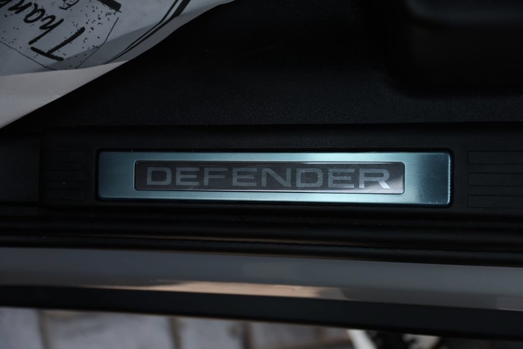 New 2026 Land Rover Defender 110 OCTA AWD/4WD image 39