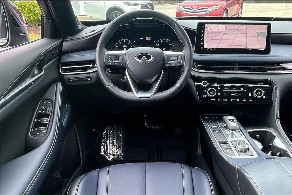 Certified 2026 INFINITI QX60 Sport w/ Dark Cargo Package AWD/4WD image 17