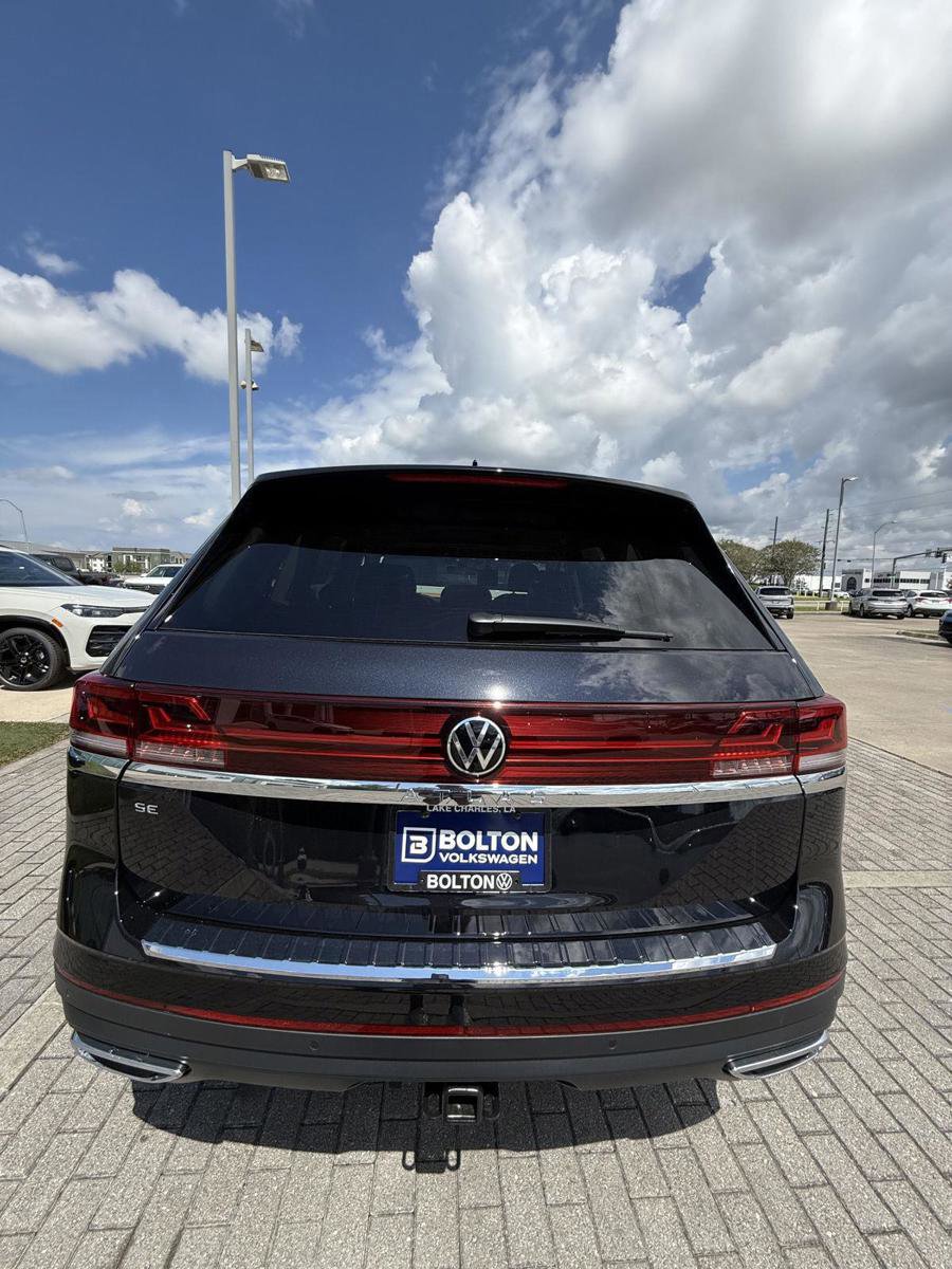 New 2026 Volkswagen Atlas SE image 9
