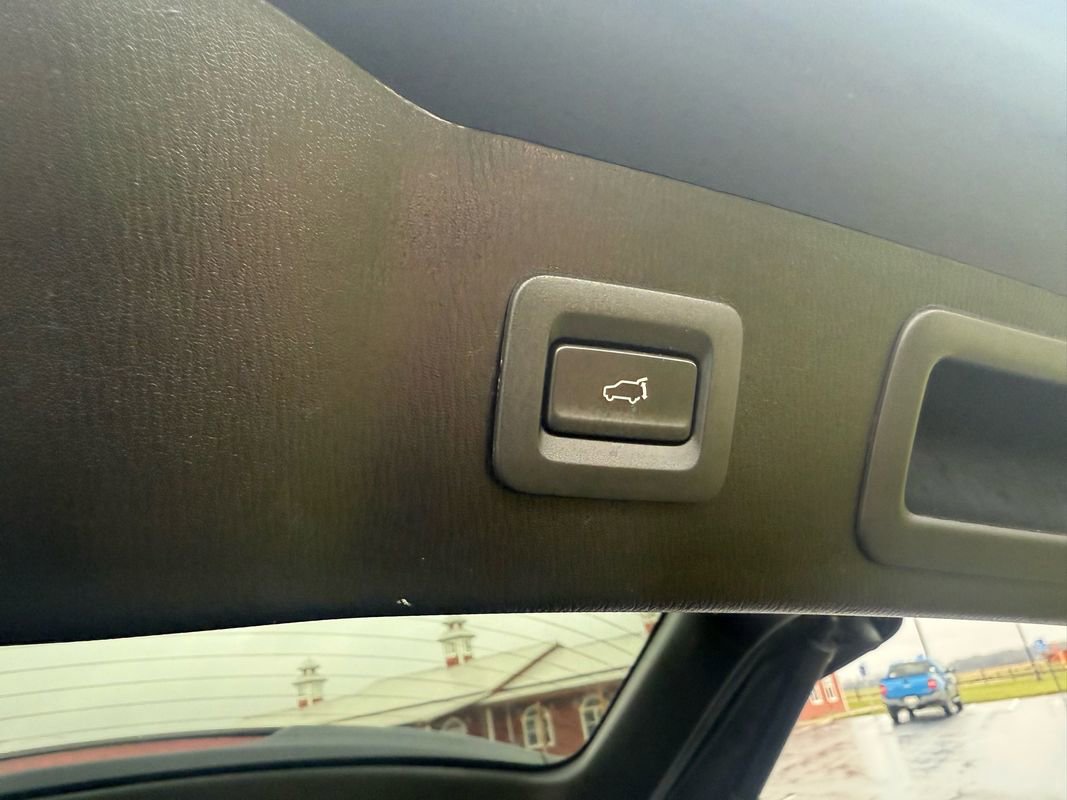 Used 2018 MAZDA CX-5 Touring w/ Preferred Equipment Package image 18