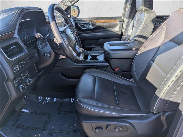 Used 2023 Chevrolet Suburban Premier image 11