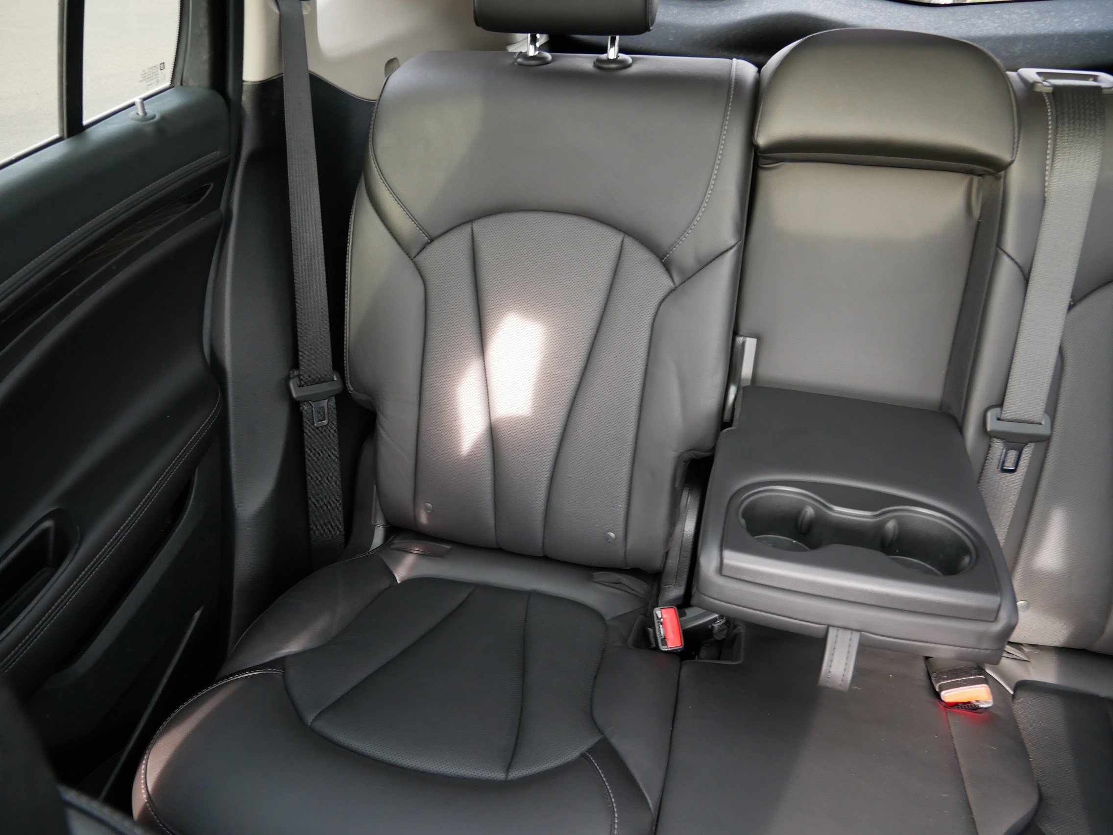 Used 2019 Buick Envision Premium w/ Driver Confidence Package image 12