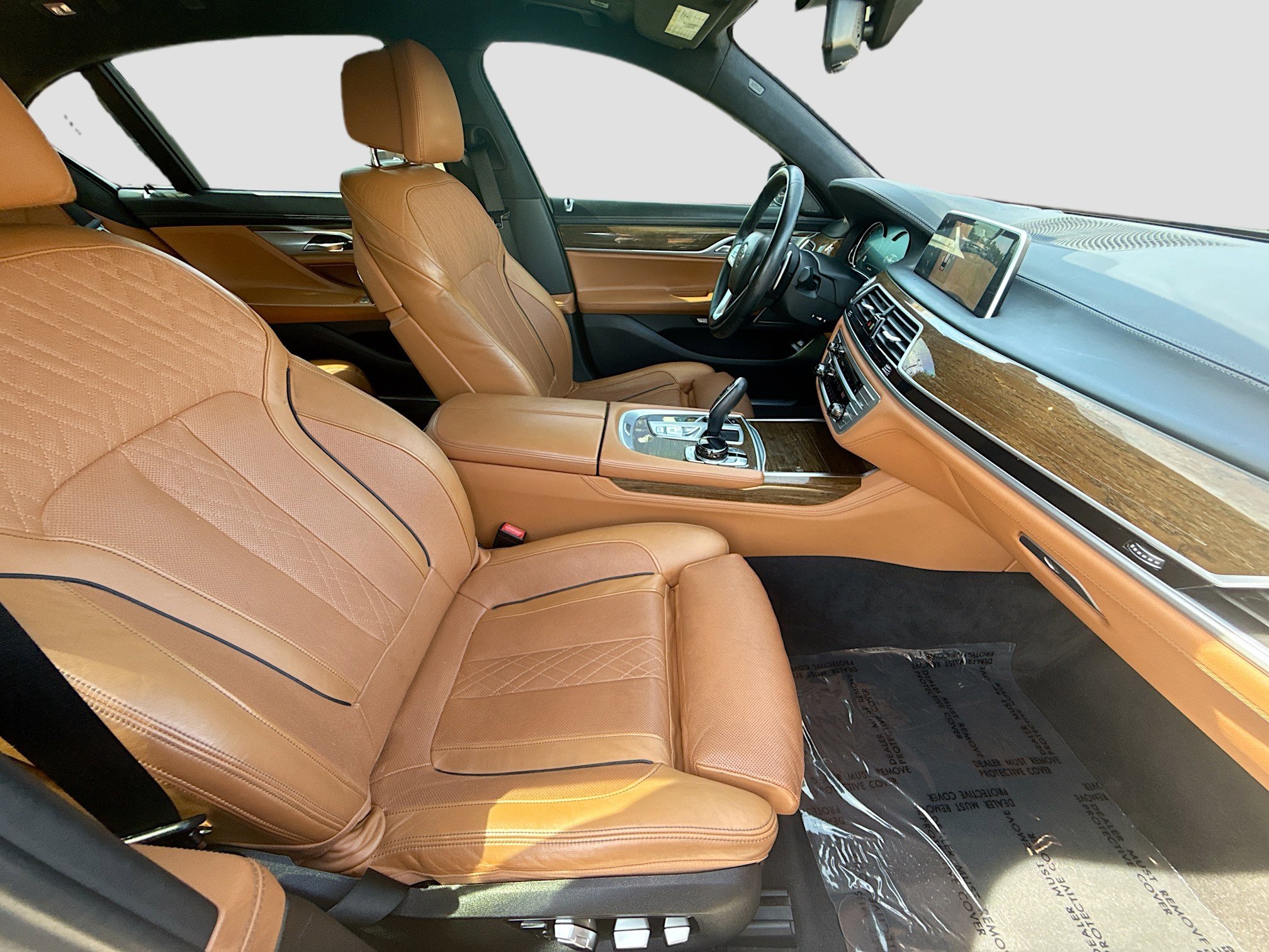 Used 2018 BMW 750i RWD image 32