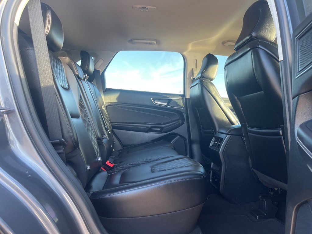 Used 2024 Ford Edge Titanium image 23
