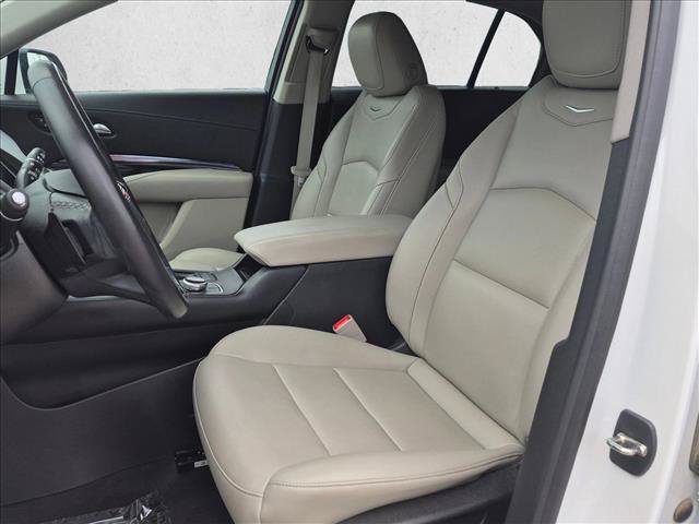 Used 2023 Cadillac XT4 Luxury FWD image 15