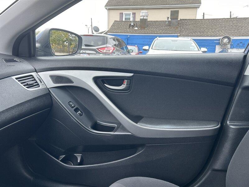 Used 2016 Hyundai Elantra Value Edition FWD image 13