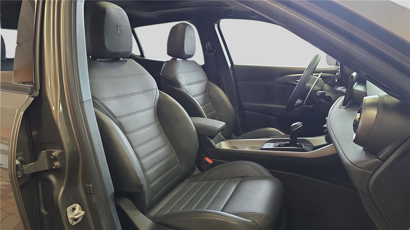 Used 2024 Alfa Romeo Tonale Veloce image 14