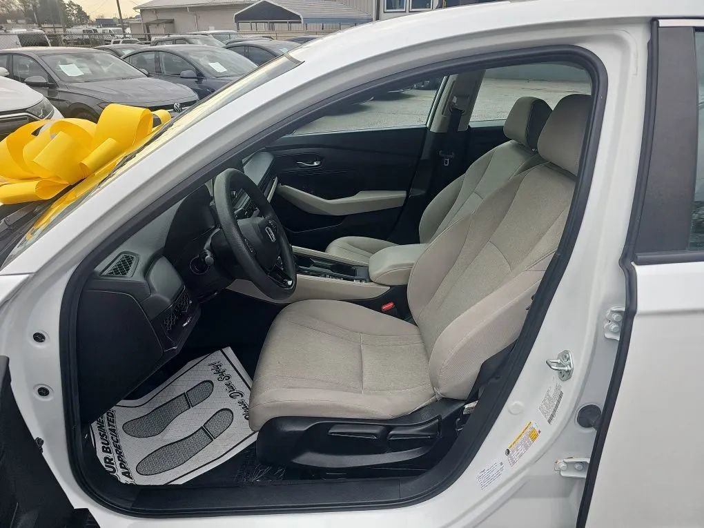 Used 2024 Honda Accord LX image 10