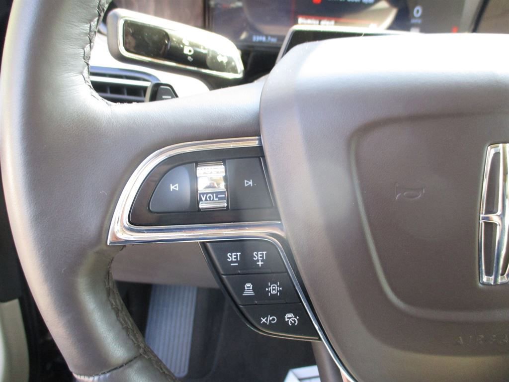 Used 2024 Lincoln Navigator L Reserve image 13