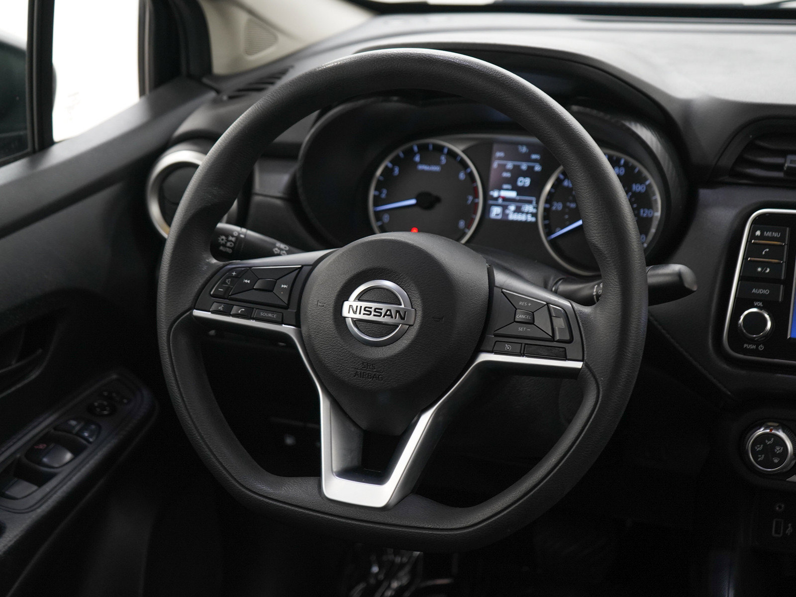 Used 2021 Nissan Versa S FWD image 14