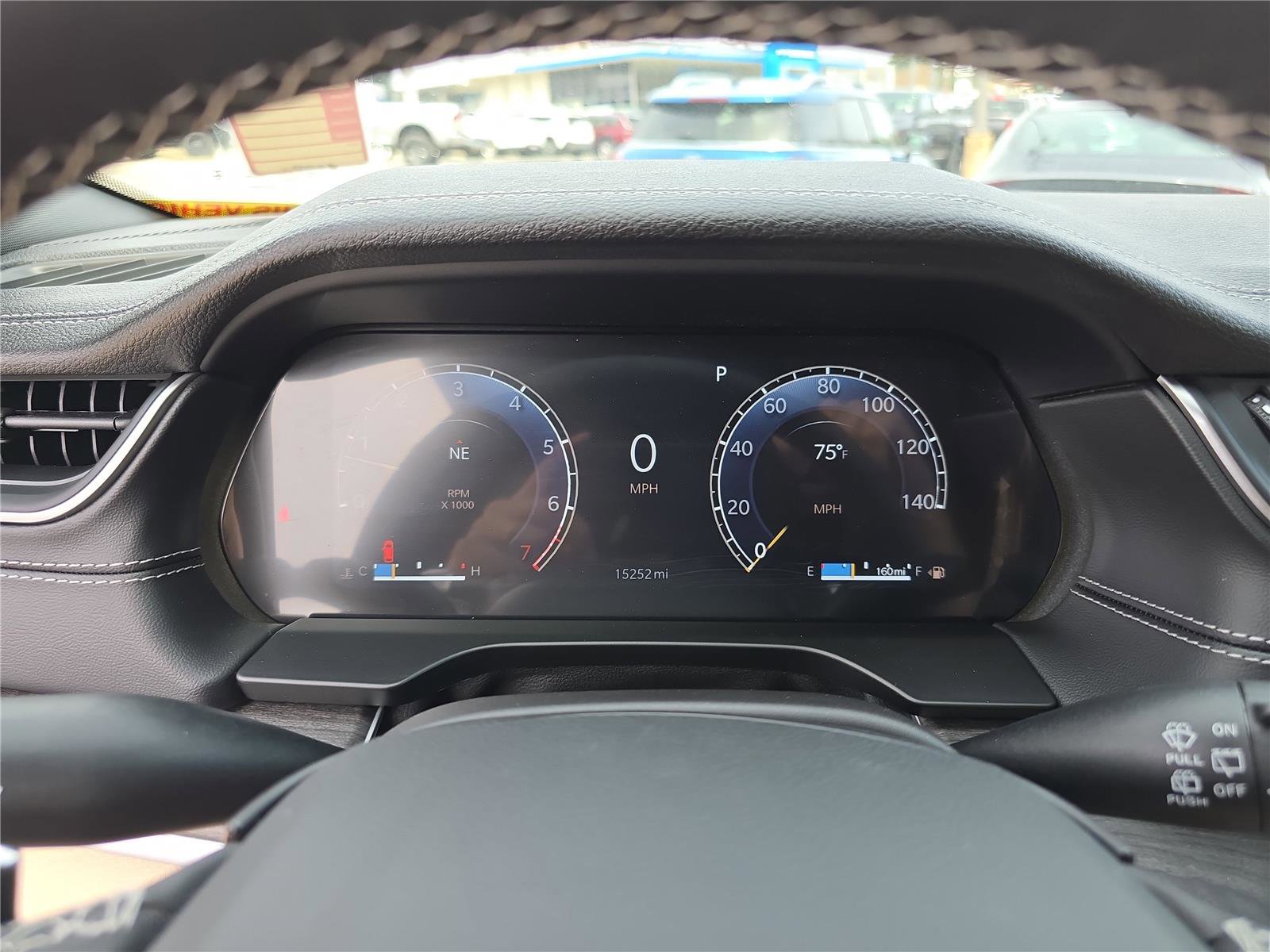 Used 2025 Jeep Grand Cherokee Limited w/ Luxury Tech Group II image 32