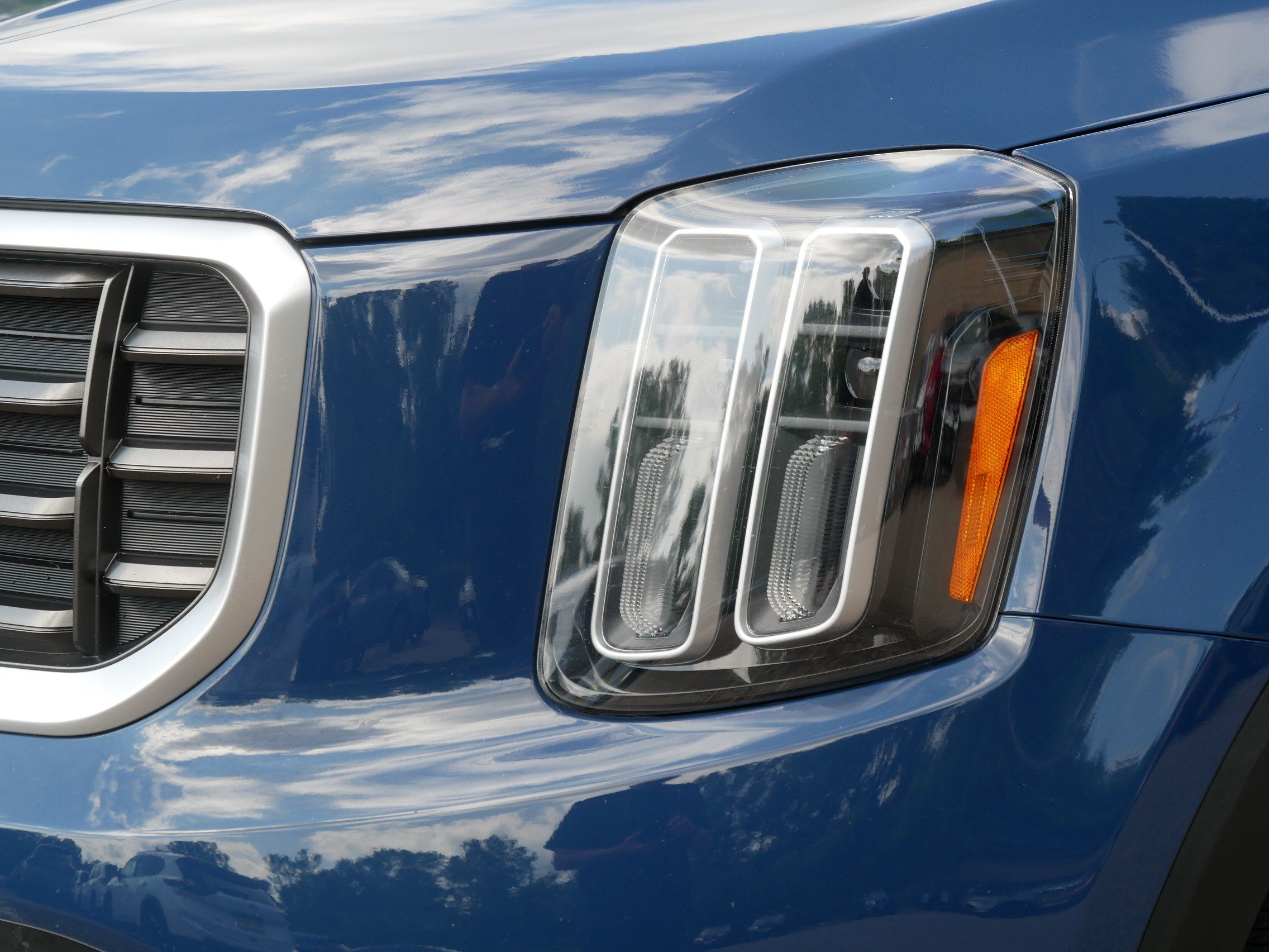 Certified 2024 Kia Telluride S w/ S Sunroof Package AWD/4WD image 15