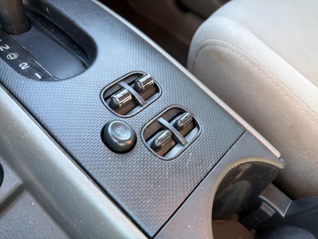 Used 2005 Jeep Liberty Sport image 11