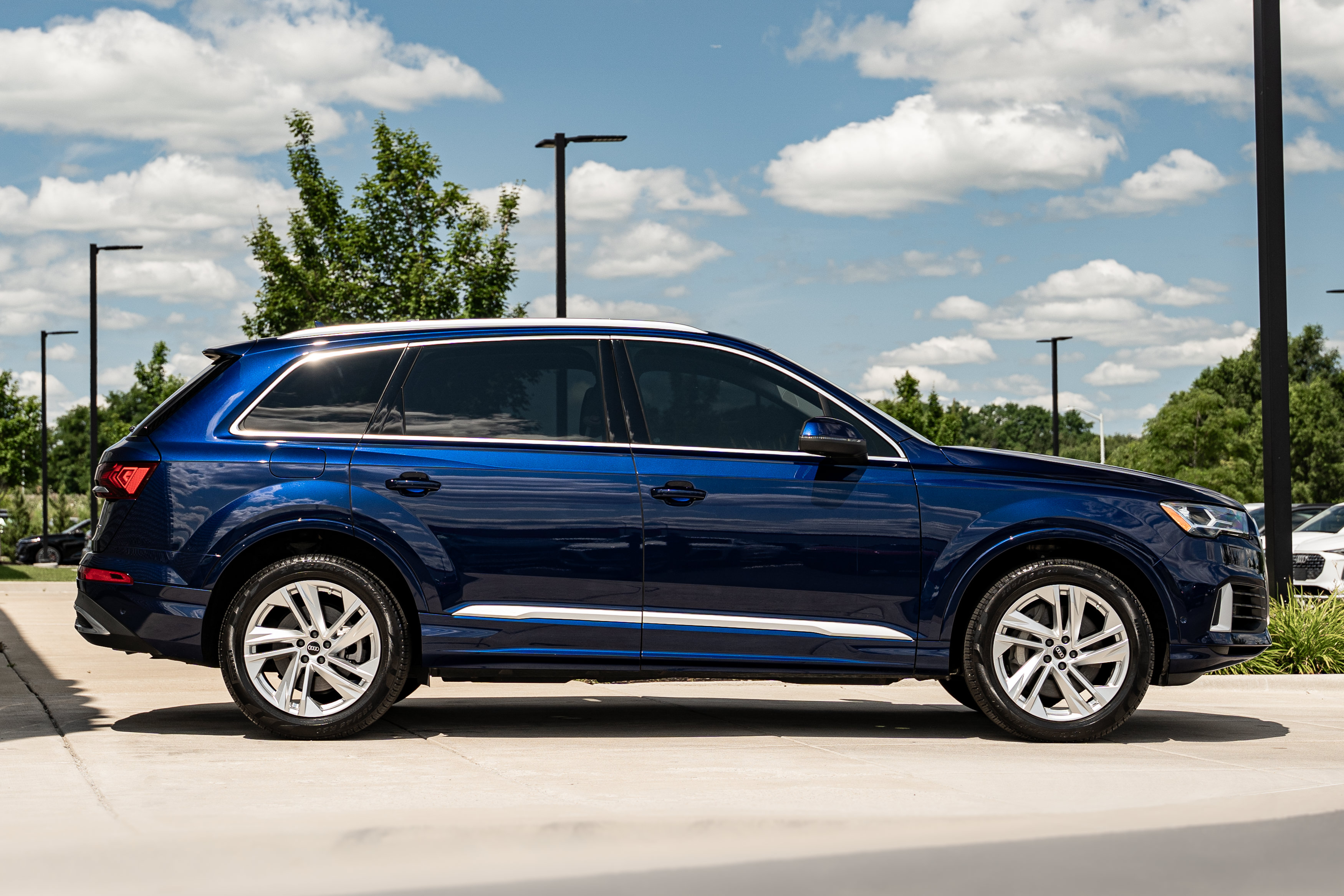 Certified 2022 Audi Q7 3.0T Premium Plus AWD/4WD image 3