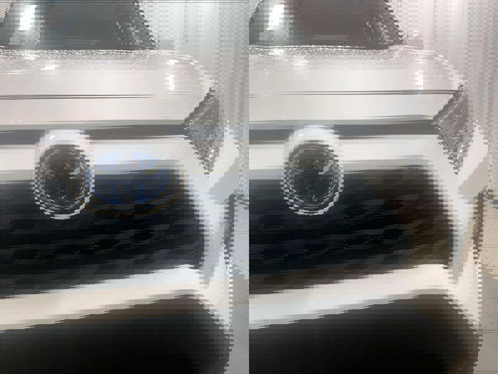 Used 2021 Toyota RAV4 XLE w/ Convenience Package image 33