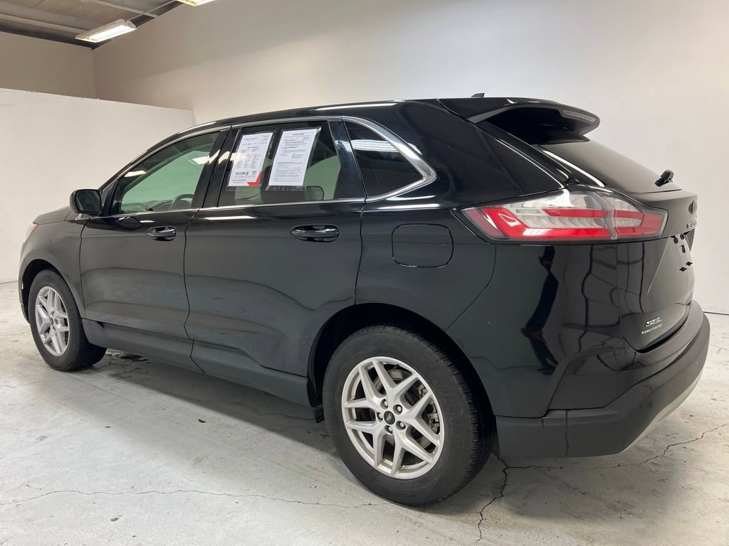Used 2023 Ford Edge SEL image 11