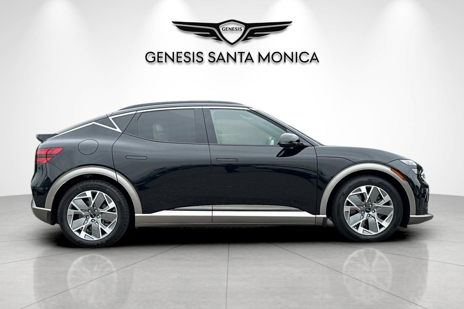 Used 2025 Genesis GV60 Advanced AWD/4WD image 3