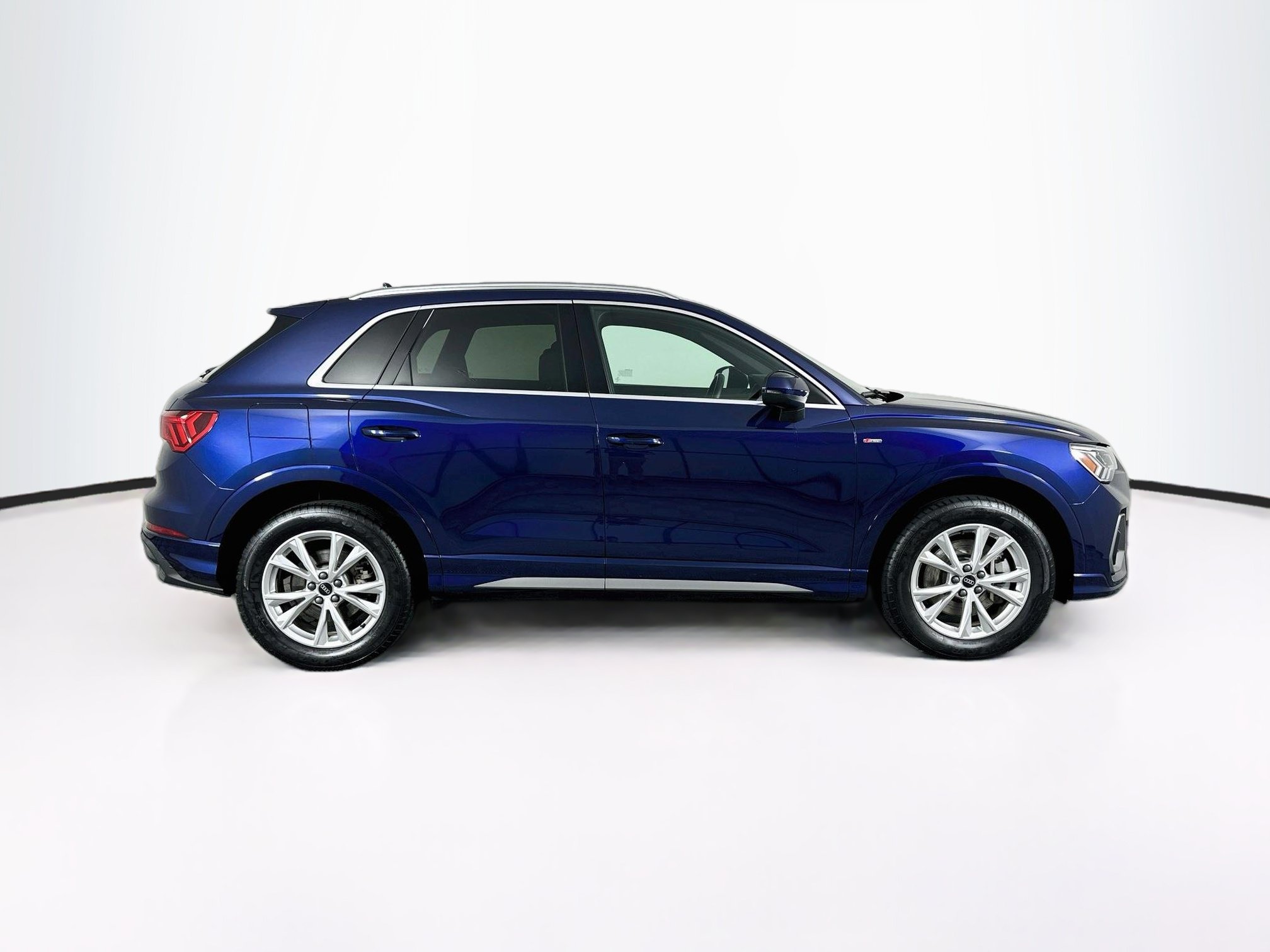 Used 2025 Audi Q3 2.0T Premium AWD/4WD image 10