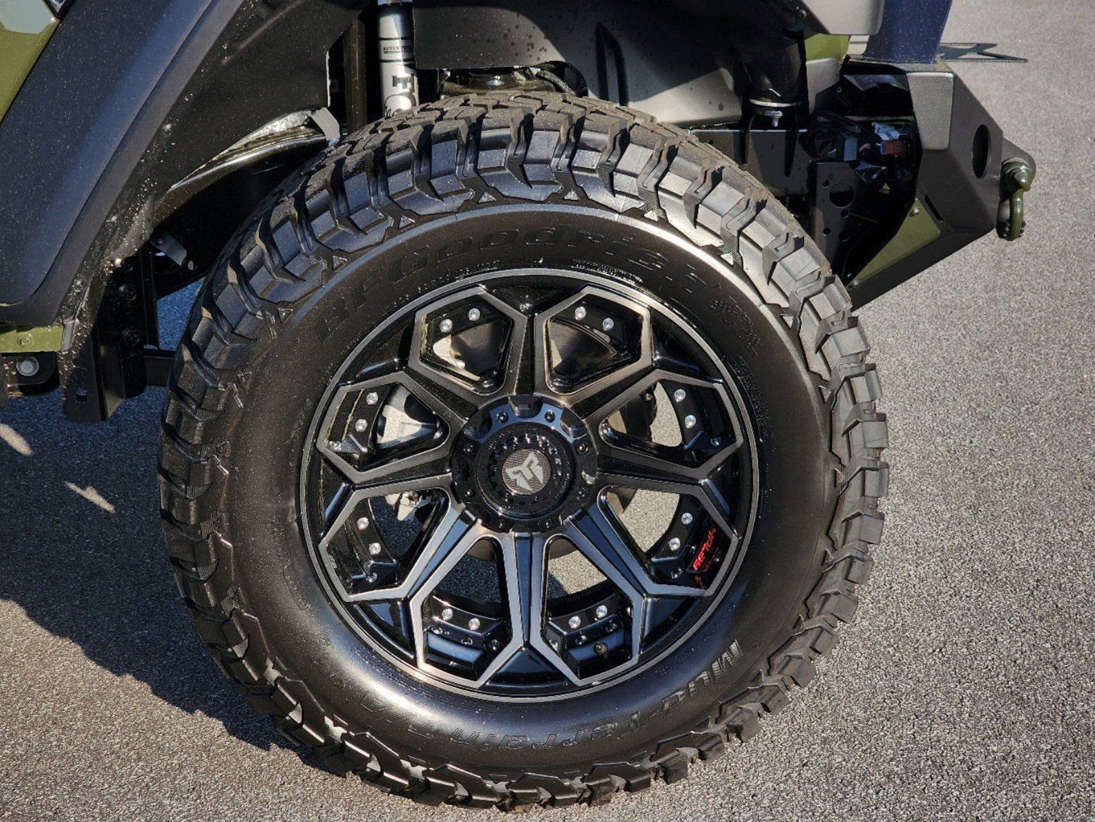 Used 2024 Jeep Wrangler Unlimited Sport image 3