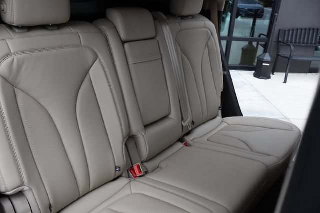 Used 2020 Lincoln Nautilus FWD w/ Equipment Group 101A image 14