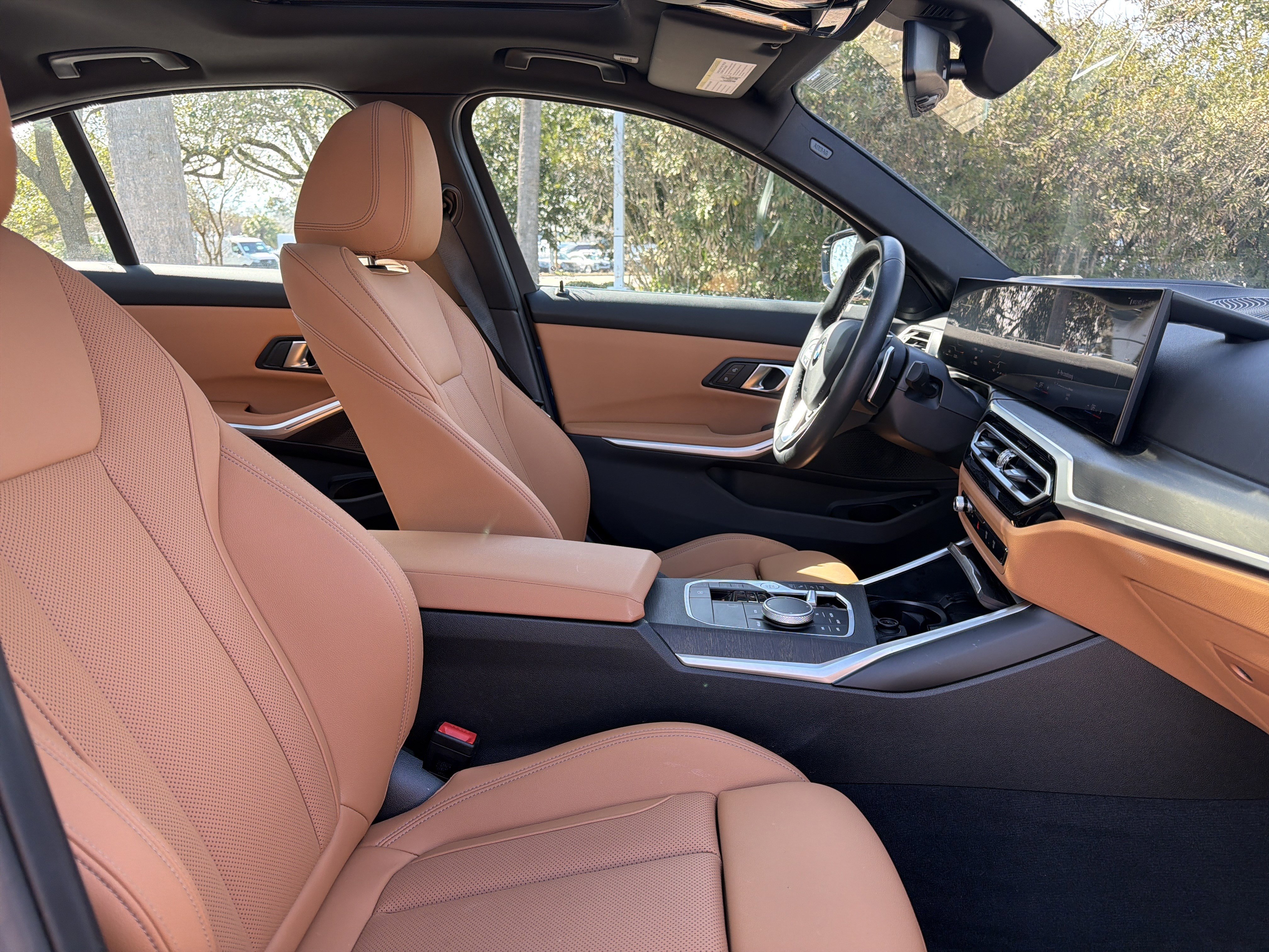 Certified 2024 BMW 330i Sedan image 33